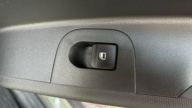 Hyundai INSTER 85kW 01 49kWh 5dr Auto Electric Hatchback